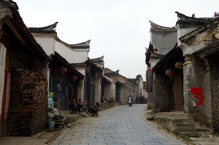 姐姐拿奖了怎么发朋友圈游戏画面