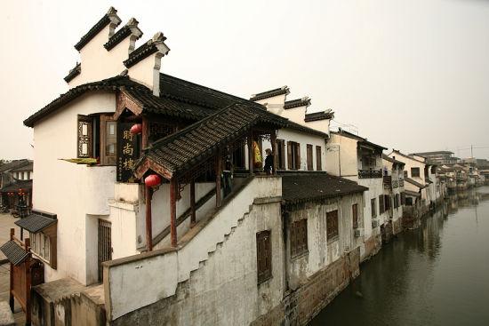 夏天怎么把便宜的衣服穿的有范儿、显高级？游戏画面